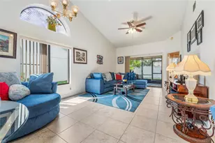 98 Lakepointe Cir, Kissimmee, FL 34743 - Photo 5