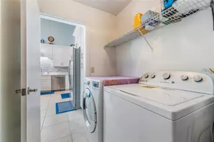 98 Lakepointe Cir, Kissimmee, FL 34743 - Photo 23