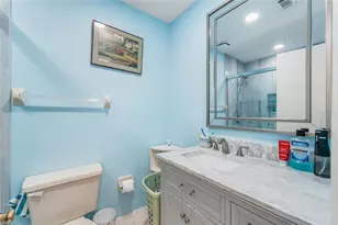 98 Lakepointe Cir, Kissimmee, FL 34743 - Photo 19