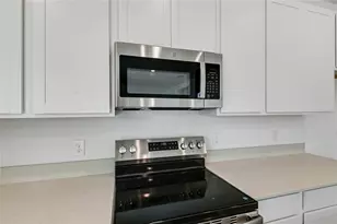 183 Flag Lilly Ln, Umatilla, FL 32784 - Photo 5