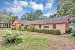 2864 N Powers Dr, Orlando, FL 32818 - Photo 39