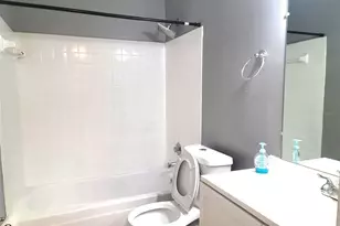 2864 N Powers Dr, Orlando, FL 32818 - Photo 33