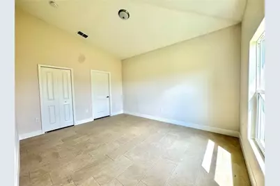 2427 Continental Boulevard, Orlando, FL 32808 - Photo 9