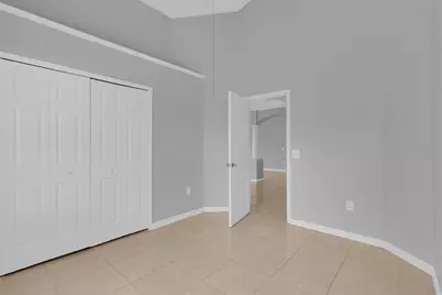 664 Eagle Pointe S, Kissimmee, FL 34746 - Photo 29