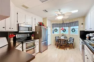 6044 Grand Oaks Dr SE, Winter Haven, FL 33884 - Photo 5