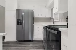 3327 S Citrus Cir, Zellwood, FL 32798 - Photo 11