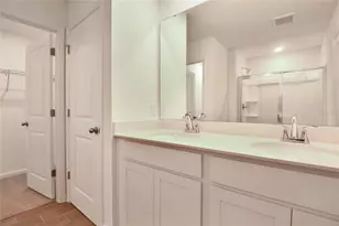 738 Lake Dell Ave, Dundee, FL 33838 - Photo 9