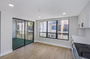 5151 Puritan Cir, Tampa, FL 33617 - Photo 13