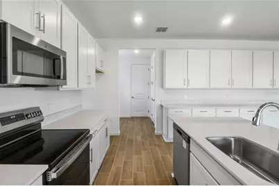 200 Flag Lilly Lane, Umatilla, FL 32784 - Photo 5