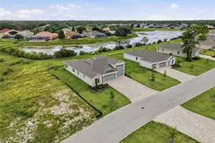 9226 Players Dr, Weeki Wachee, FL 34613 - Photo 3