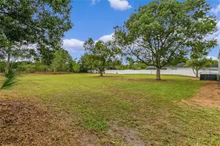 9060 Mercury Dr, Saint Cloud, FL 34773 - Photo 7