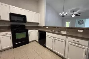 575 Oakleaf Plantation Pkwy, Orange Park, FL 32065 - Photo 3