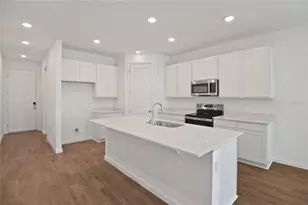 5135 Kinsley Dr, Winter Haven, FL 33884 - Photo 3