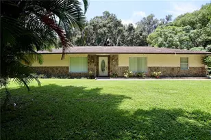 860 Oak Shore Dr, Saint Cloud, FL 34771 - Photo 1