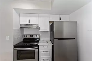 437 Fountainhead Cir, Kissimmee, FL 34741 - Photo 9