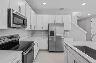 555 Summit River Dr, Apopka, FL 32712 - Photo 7