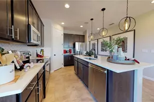 9196 Players Dr, Weeki Wachee, FL 34613 - Photo 5