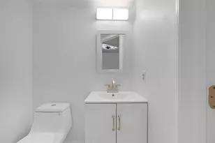 15499 Miami Lakeway N, Miami Lakes, FL 33014 - Photo 29