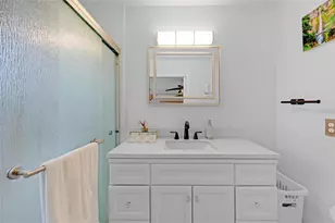 15499 Miami Lakeway N, Miami Lakes, FL 33014 - Photo 23