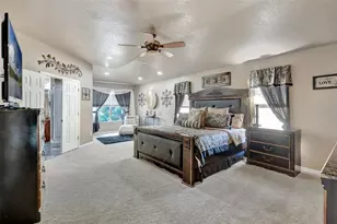 6932 Gray Catbird Loop, Wesley Chapel, FL 33545 - Photo 11