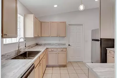 307 Balmoral Court, Davenport, FL 33896 - Photo 9