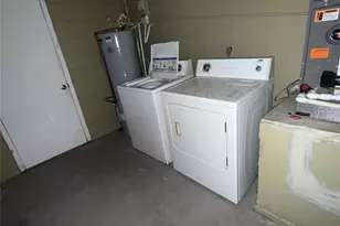 925 Derbyshire Dr, Kissimmee, FL 34758 - Photo 21