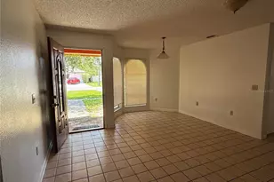 925 Derbyshire Dr, Kissimmee, FL 34758 - Photo 3