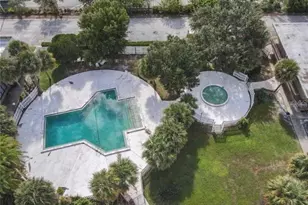 7900 S Orange Blossom Trl, Orlando, FL 32809 - Photo 13