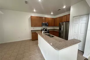 2723 Star Grass Cir, Kissimmee, FL 34746 - Photo 7