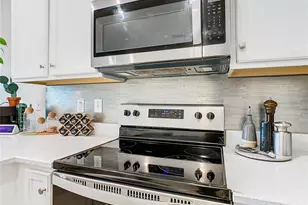 2698 Chantilly Ave, Kissimmee, FL 34741 - Photo 9