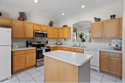 195 Hideaway Beach Lane, Kissimmee, FL 34746 - Photo 7