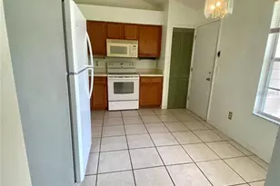 5230 Clarion Oaks Dr, Orlando, FL 32808 - Photo 3