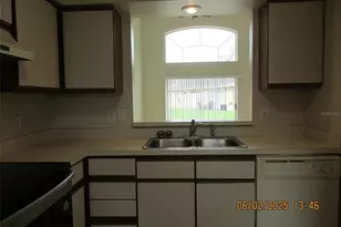 3243 Sandy Shore Ln, Kissimmee, FL 34743 - Photo 5