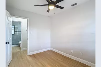 4202 W Bay Vista Avenue, Tampa, FL 33611 - Photo 31