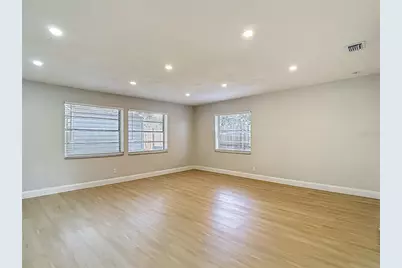 4202 W Bay Vista Avenue, Tampa, FL 33611 - Photo 27