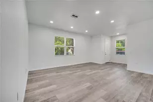 506 E Bay St, Palatka, FL 32177 - Photo 5