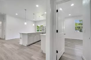 506 E Bay St, Palatka, FL 32177 - Photo 13