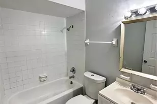 1348 Fairway Dr, Lakeland, FL 33801 - Photo 7