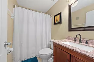 1405 Ashbury Ct, Lakeland, FL 33809 - Photo 11