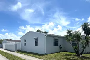 2402 Rodman St, Hollywood, FL 33020 - Photo 1