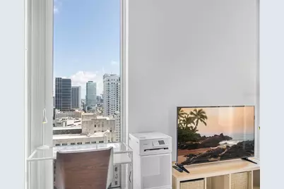 151 SE 1st #2804, Miami, FL 33131 - Photo 5