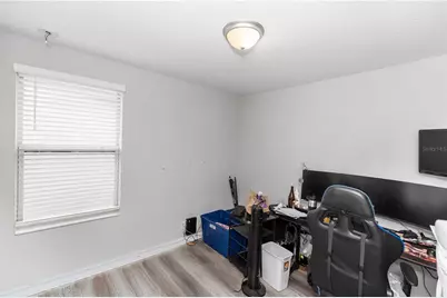 7412 Pearly Everlasting Avenue, Tampa, FL 33619 - Photo 17