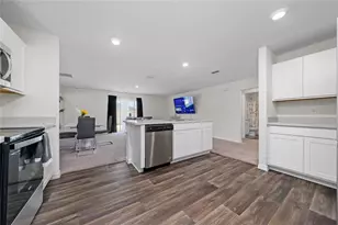 761 Parrot Ct, Kissimmee, FL 34759 - Photo 9