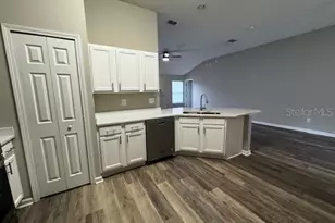 8520 Star Leaf Ct, Jacksonville, FL 32210 - Photo 7