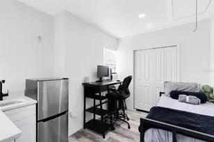 106 Edgewater Dr, Saint Cloud, FL 34769 - Photo 5