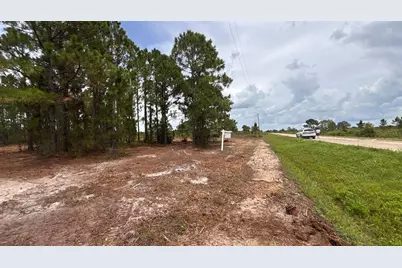 18121 NW 304th Street, Okeechobee, FL 34972 - Photo 9
