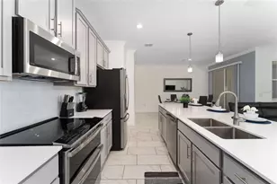 4212 Paragraph Dr, Kissimmee, FL 34746 - Photo 9