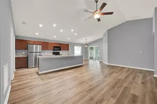 4651 Calumet Dr, Saint Cloud, FL 34772 - Photo 5