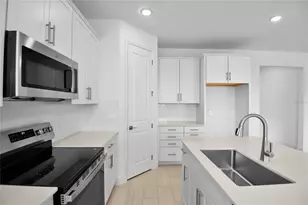 1718 Crooked Crk St, Saint Cloud, FL 34772 - Photo 5