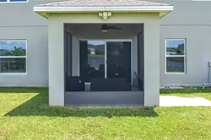 402 Quarry Rock Cir, Kissimmee, FL 34758 - Photo 3